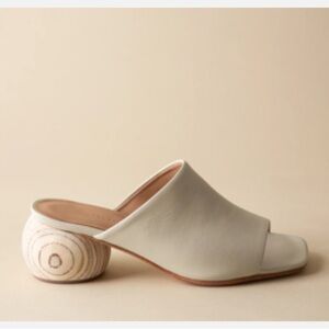 Huma Blanco Milla Mules in Bone size 38